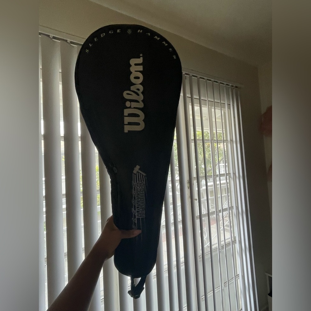 Yonex VCORE Red Tennis Racket w/Wilson Tennis Racket bag - Picture 4 of 6